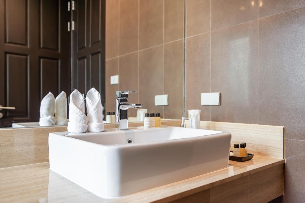 Movenpick Luxury Villa1Fl-Private Pool-Sha Certified Praia de Jomtien Exterior foto