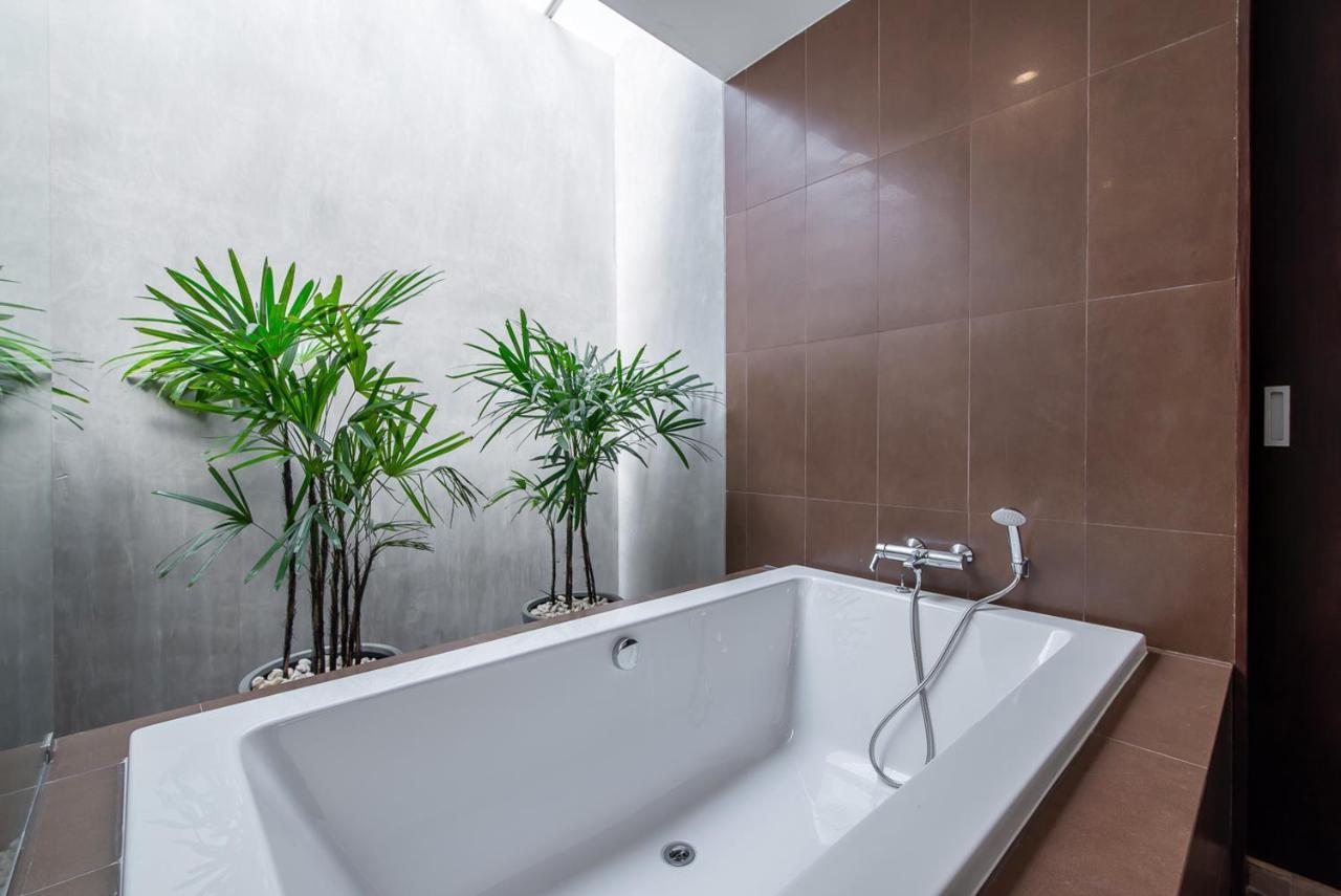Movenpick Luxury Villa1Fl-Private Pool-Sha Certified Praia de Jomtien Exterior foto